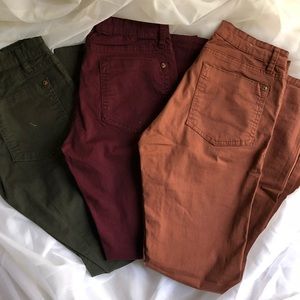 3 Jeans 👖jeggings mid rise for $20